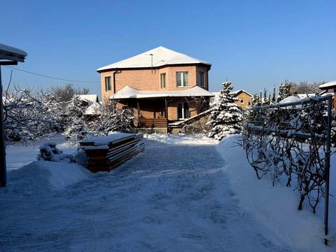 будинок за адресою Новаторів вул.