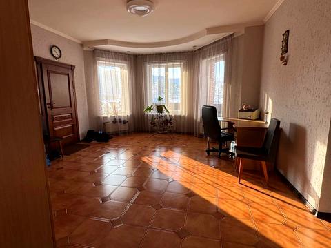 будинок за адресою Новаторів вул.