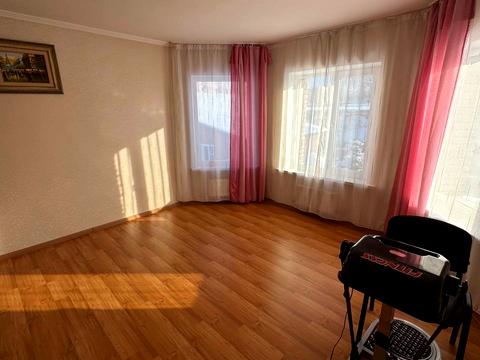 будинок за адресою Новаторів вул.