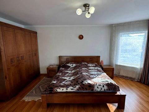 будинок за адресою Новаторів вул.