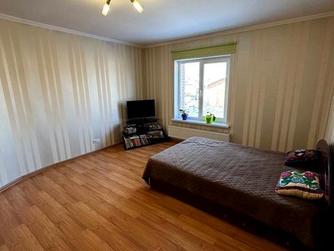 будинок за адресою Новаторів вул.