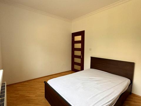 квартира за адресою Єлизавети Милорадович вул., 11