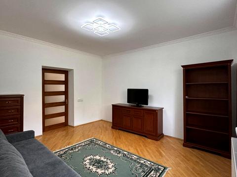 квартира за адресою Єлизавети Милорадович вул., 11