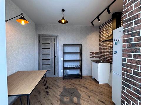 квартира за адресою Домобудівельна вул., 13