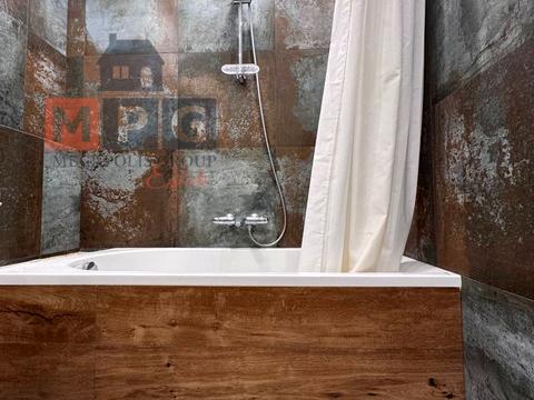 квартира за адресою Домобудівельна вул., 13