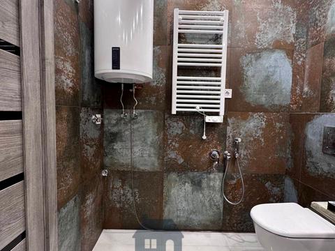 квартира за адресою Домобудівельна вул., 13