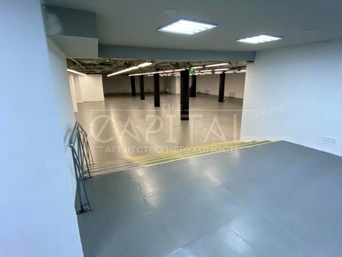 комерційна за адресою Басейна вул., 4