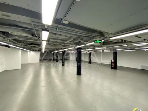 комерційна за адресою Басейна вул., 4