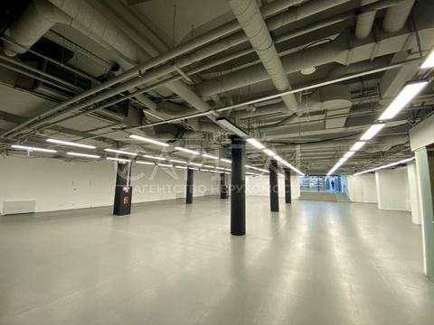 комерційна за адресою Басейна вул., 4