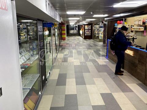 комерційна за адресою Басейна вул., 4