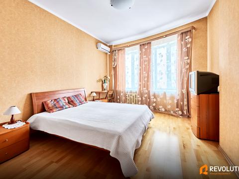 квартира за адресою Київ, Дмитрівська вул., 13-А