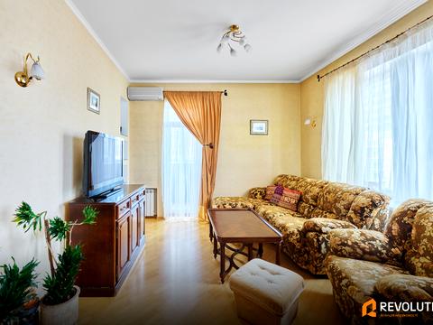 квартира за адресою Київ, Дмитрівська вул., 13-А