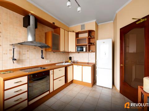 квартира за адресою Київ, Дмитрівська вул., 13-А