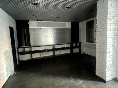 комерційна за адресою Микільсько-Слобідська вул., 2-Б