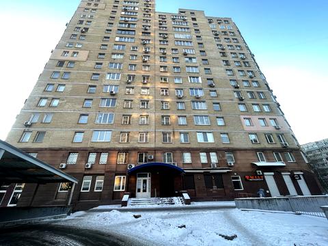 комерційна за адресою Микільсько-Слобідська вул., 2-Б