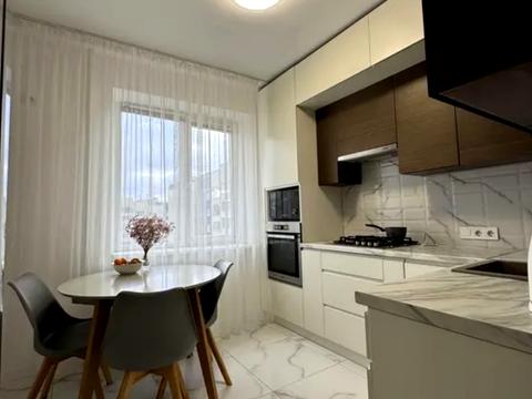 квартира за адресою Михайла Драгана вул., 2