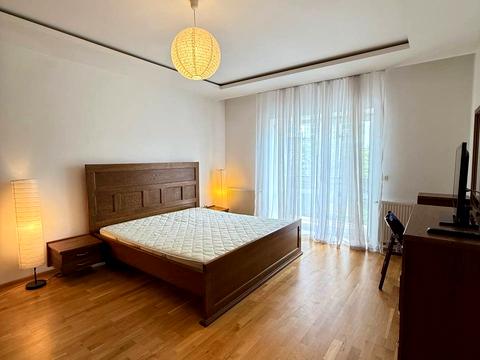 будинок за адресою Поперечна вул., 10