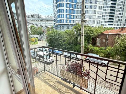 будинок за адресою Поперечна вул., 10