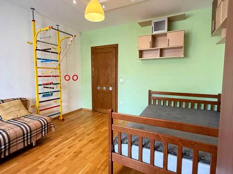 будинок за адресою Поперечна вул., 10