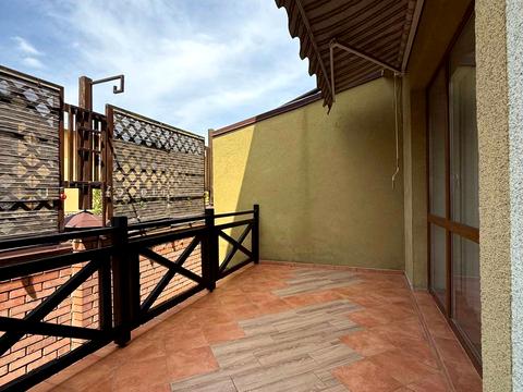 будинок за адресою Поперечна вул., 10