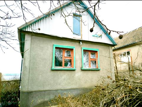 будинок за адресою с. Алтестове, Перша