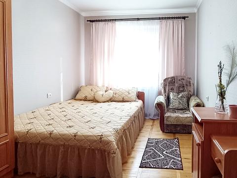 квартира за адресою Гната Хоткевича вул., 54