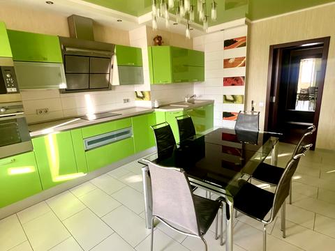 квартира за адресою Анни Ахматової вул., 35-А