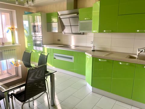 квартира за адресою Анни Ахматової вул., 35-А