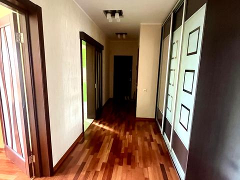 квартира за адресою Анни Ахматової вул., 35-А