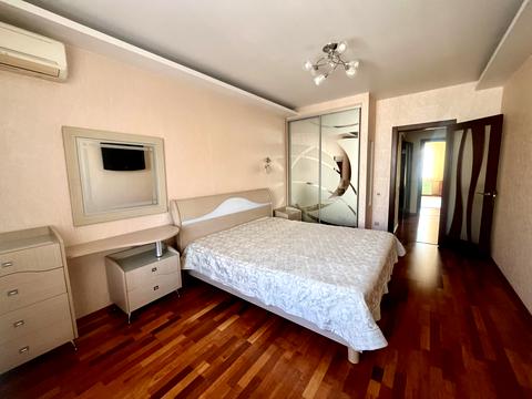 квартира за адресою Анни Ахматової вул., 35-А