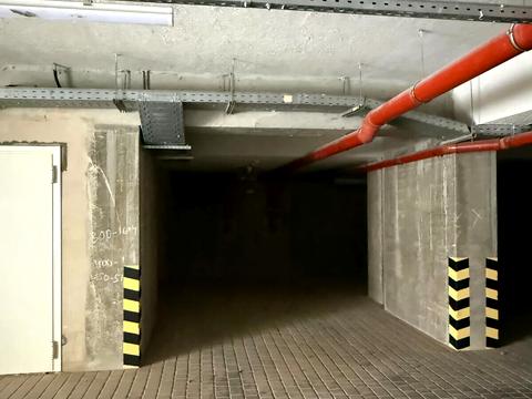 паркомісце за адресою Бастіонна вул., 7