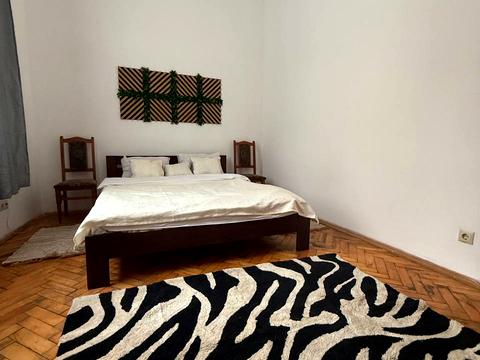 квартира за адресою Театральна вул., 7