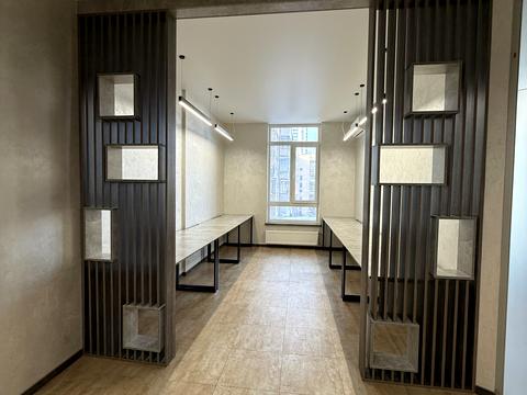 комерційна за адресою Жилянська вул., 68