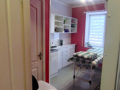 комерційна за адресою Металургів просп., 6