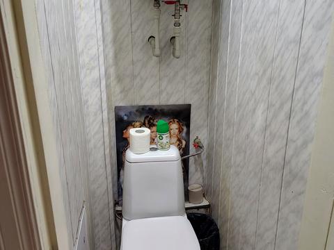 комерційна за адресою Металургів просп., 6