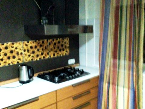 квартира за адресою Зоопаркова вул., 6