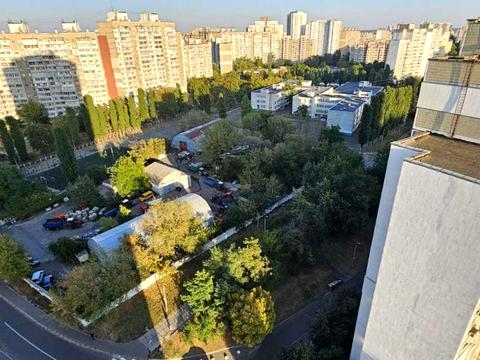 квартира по адресу Ревуцкого ул., 7-В