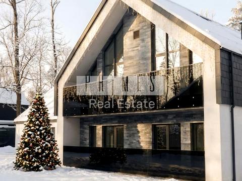 дом по адресу Евгения Коновальца ул.