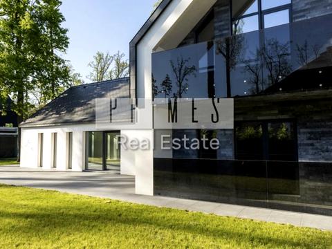 дом по адресу Евгения Коновальца ул.