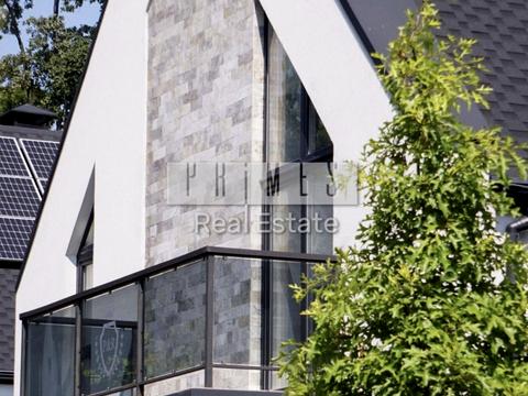 дом по адресу Евгения Коновальца ул.