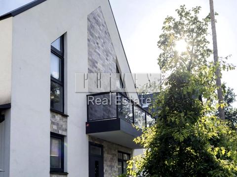 дом по адресу Евгения Коновальца ул.