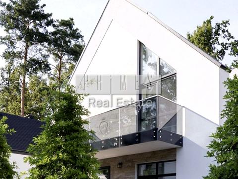 дом по адресу Евгения Коновальца ул.