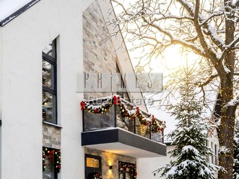 дом по адресу Евгения Коновальца ул.