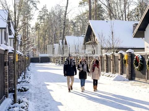 дом по адресу Евгения Коновальца ул.