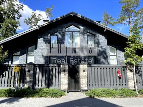 дом по адресу Евгения Коновальца ул.