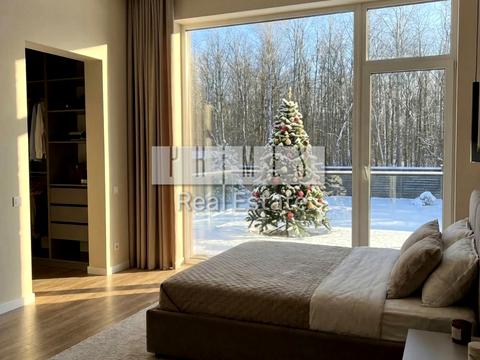 дом по адресу Евгения Коновальца ул.