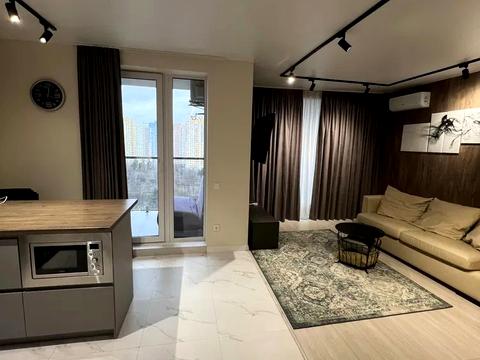 квартира за адресою Князя Романа Мстиславича вул. (Генерала Жмаченка), 28