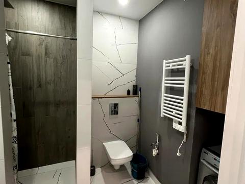 квартира за адресою Князя Романа Мстиславича вул. (Генерала Жмаченка), 28