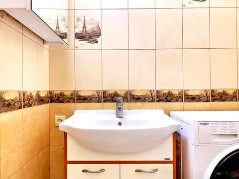 квартира за адресою Василя Макуха вул. (Червонопартизанська), 3