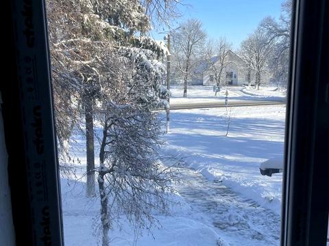 комерційна за адресою Миру, 7